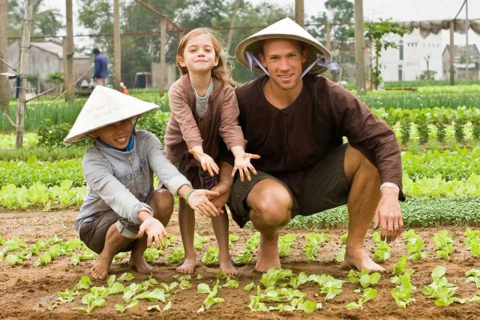 Explore Vietnam in 10 Days:A Perfect Adventure for Family - Az Local Trip - Vietnam - Image 13