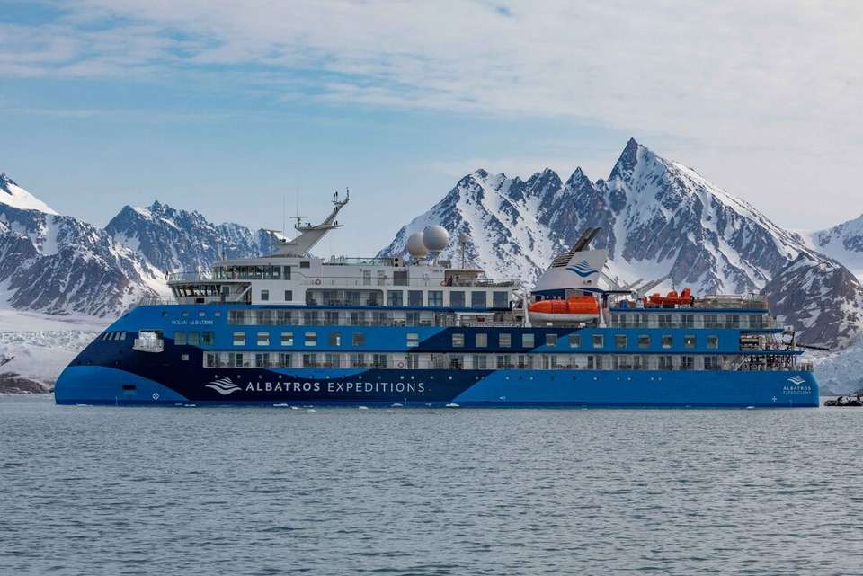Extended Falklands, South Georgia & Antarctic Circle (Ocean Albatros) - Intrepid Travel - Argentina - Image 8