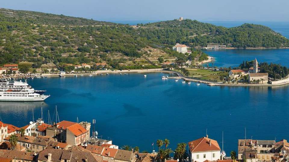 Family Club - Croatia and Montenegro (port-to-port cruise) - Tweet World Travel - Croatia - Image 5