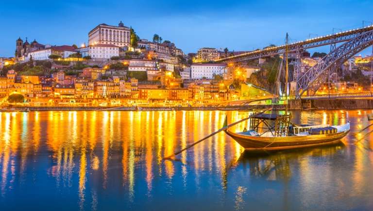 Family Club - From Portugal to Spain: Porto, the Douro Valley (Portugal) and Salamanca (Spain) (port-to-port cruise) trip - alternative tour available