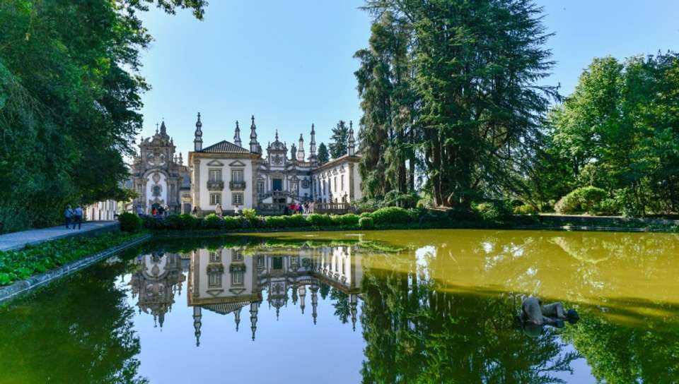 Family Club - From Portugal to Spain: Porto, the Douro Valley (Portugal) and Salamanca (Spain) (port-to-port cruise) - Croisieurope - Portugal - Image 3