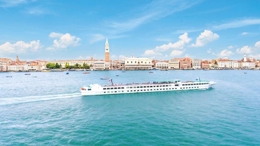 TOP TOURS