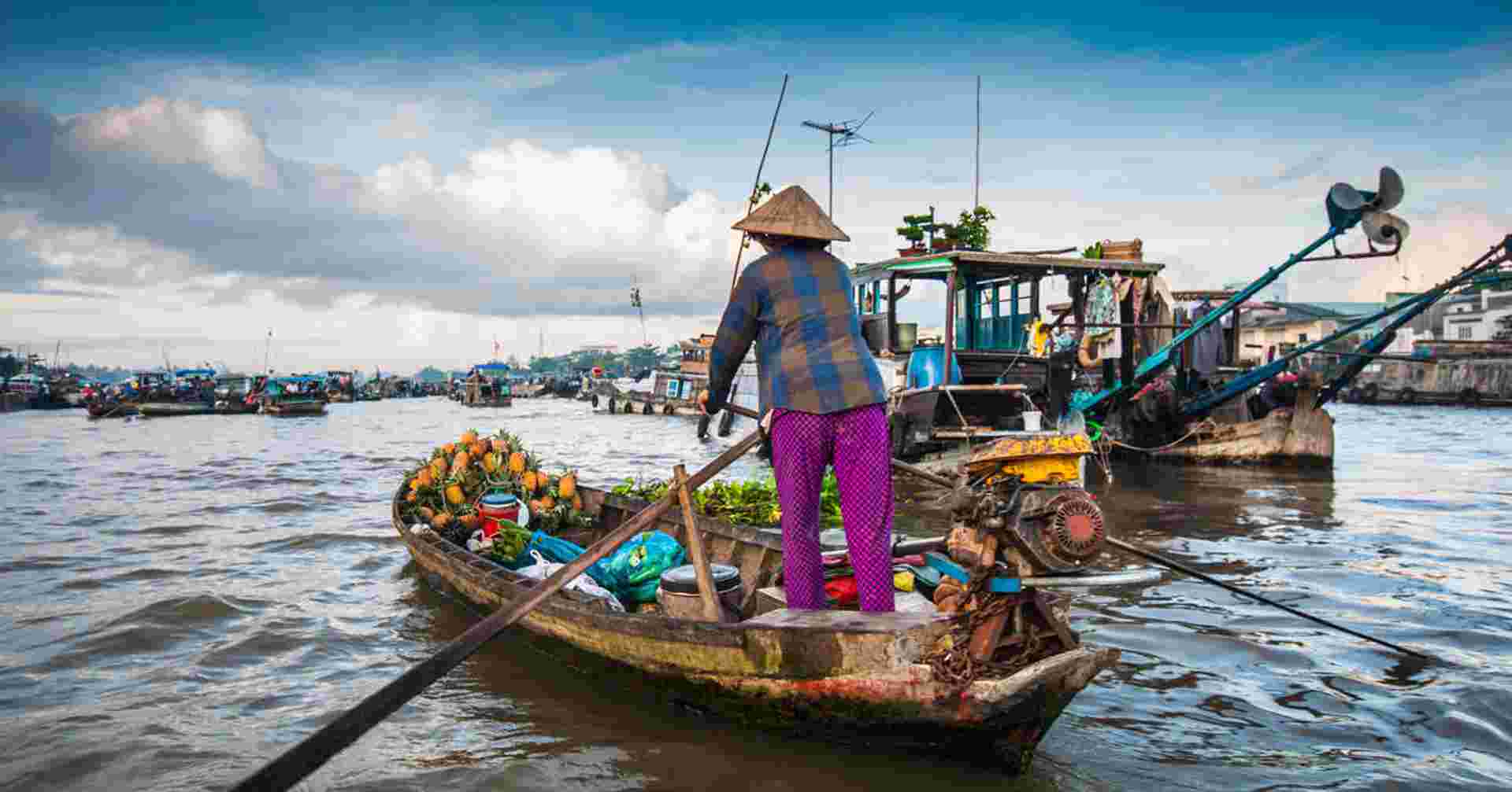 Family Discover Vietnam