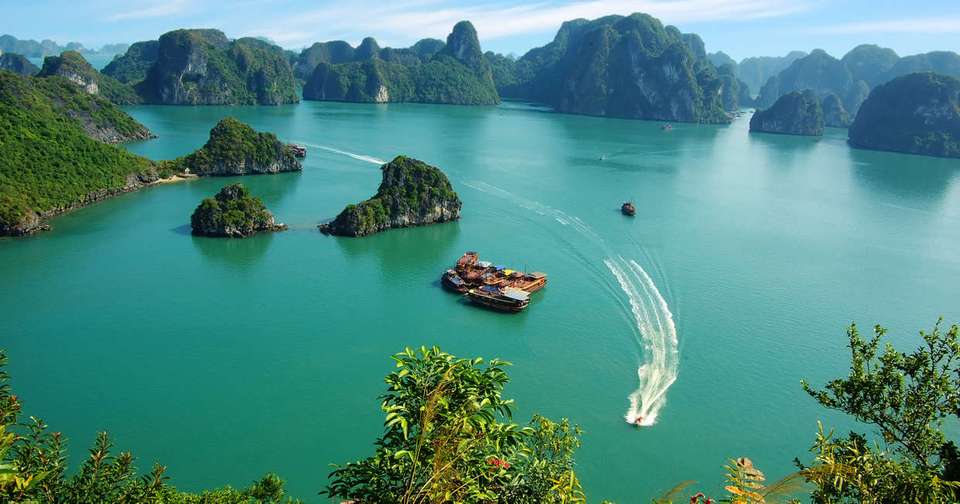 Family Discover Vietnam - Explore - Vietnam - Image 3