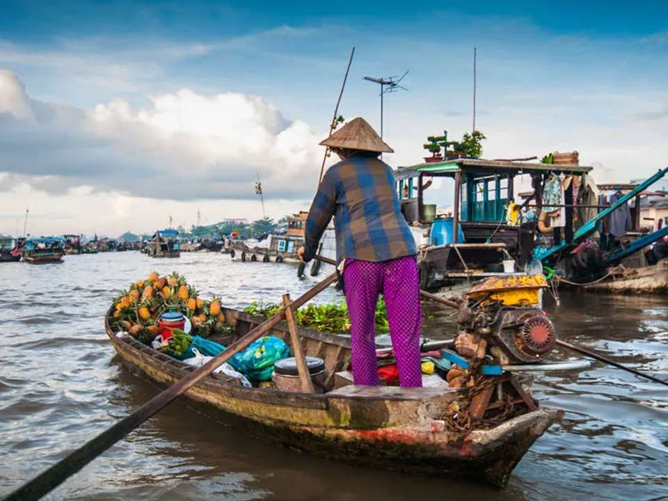 Family Discover Vietnam - undefined - Image 4