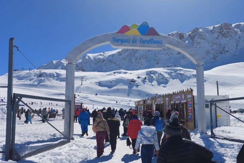 Farellones & Valle Nevado Panoramic Tour - Tangol Tours - Chile - Image 3