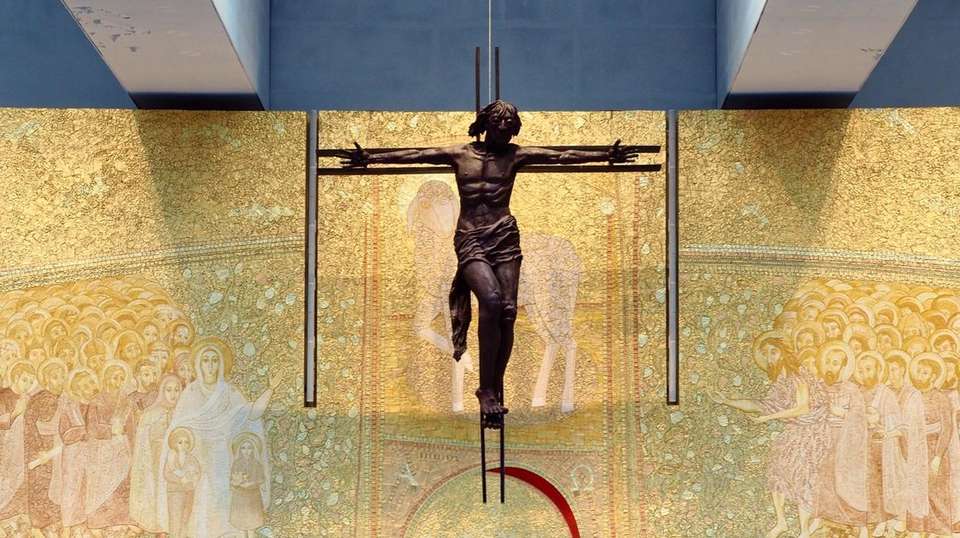 Fatima’s Wonders – Religious Capital Tour - Wonder Van - Portugal - Image 6