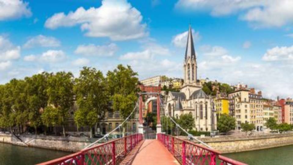 Festival Cruise : Local History and Traditions on the Rhône River - Tweet World Travel - France - Image 4