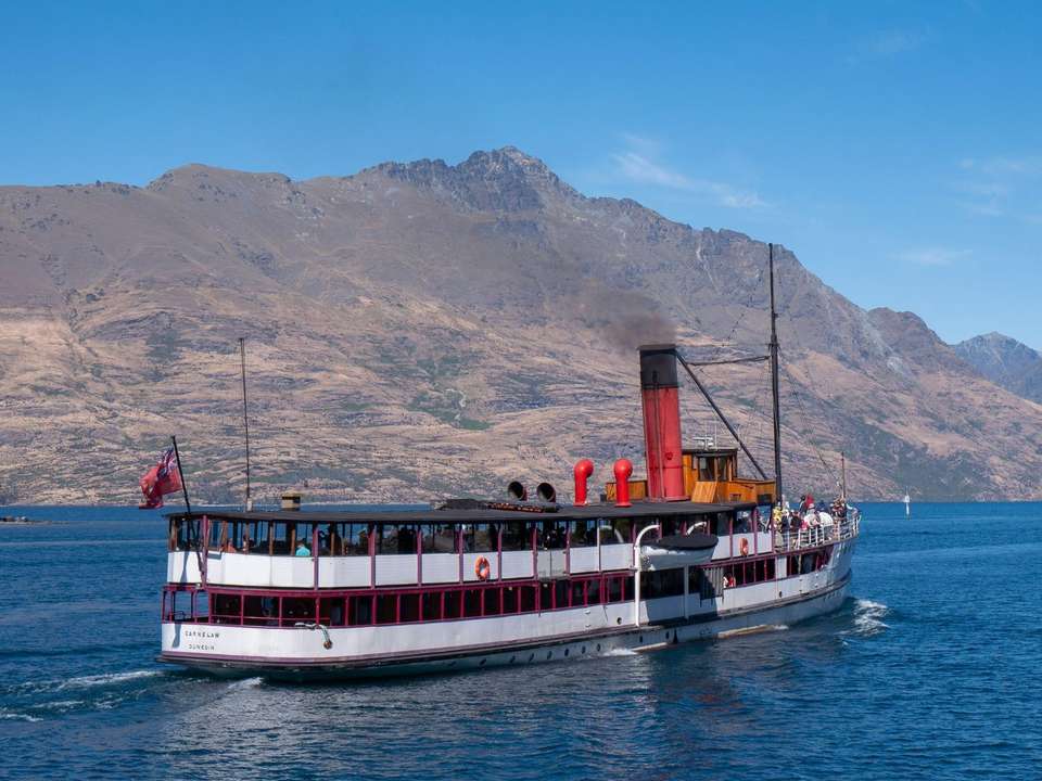 Festive Journey Through New Zealand (Superior) - 17 days - On The Go Tours - New Zealand - Image 12
