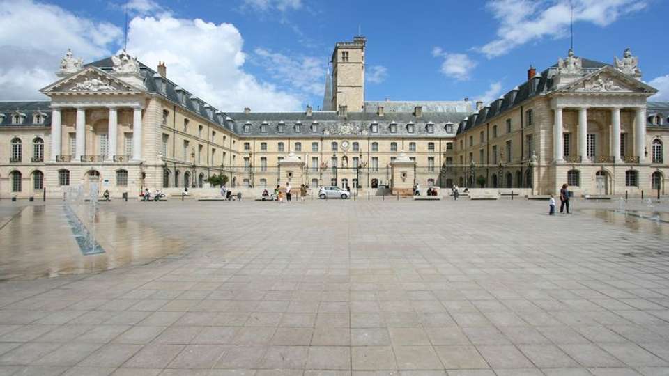 Fine Food and Wines on a Cruise through the Burgundy Region (port-to-port cruise) - Tweet World Travel - France - Image 7