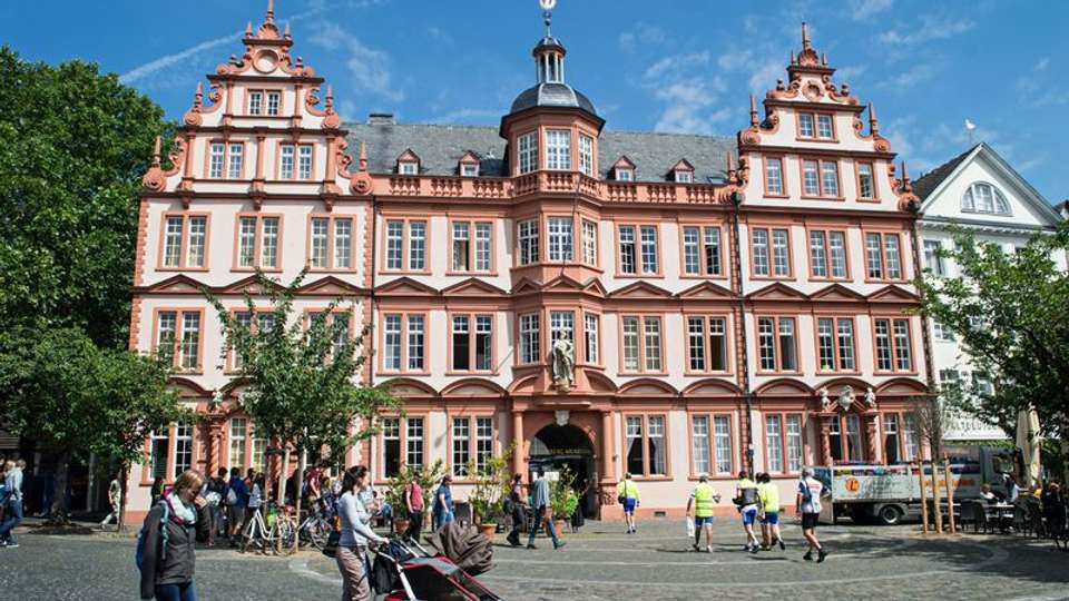 From Amsterdam to Basel: The Treasures of the Celebrated Rhine River (port-to-port cruise) - Tweet World Travel - Holland - Image 5