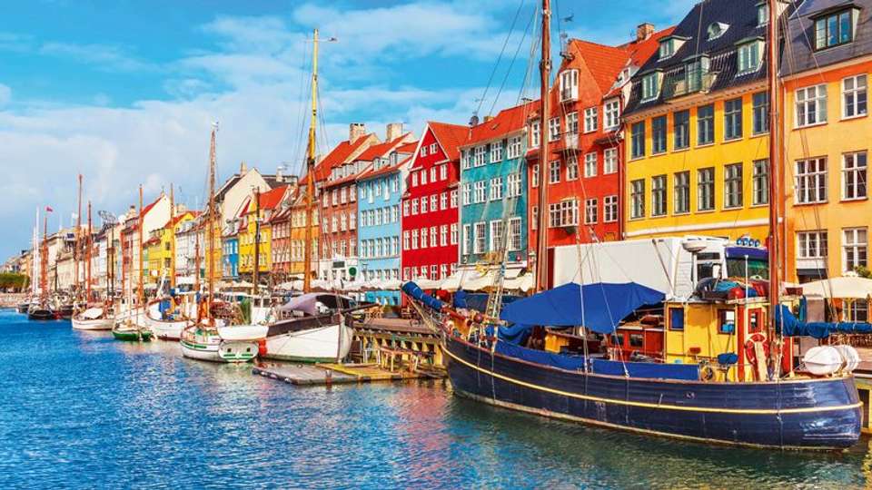 From Amsterdam to Copenhagen, explore the northern canals by cruising  the Elbe, the Havel, the Oder and the Baltic sea (port-to-port cruise) - Tweet World Travel - Holland - Image 6