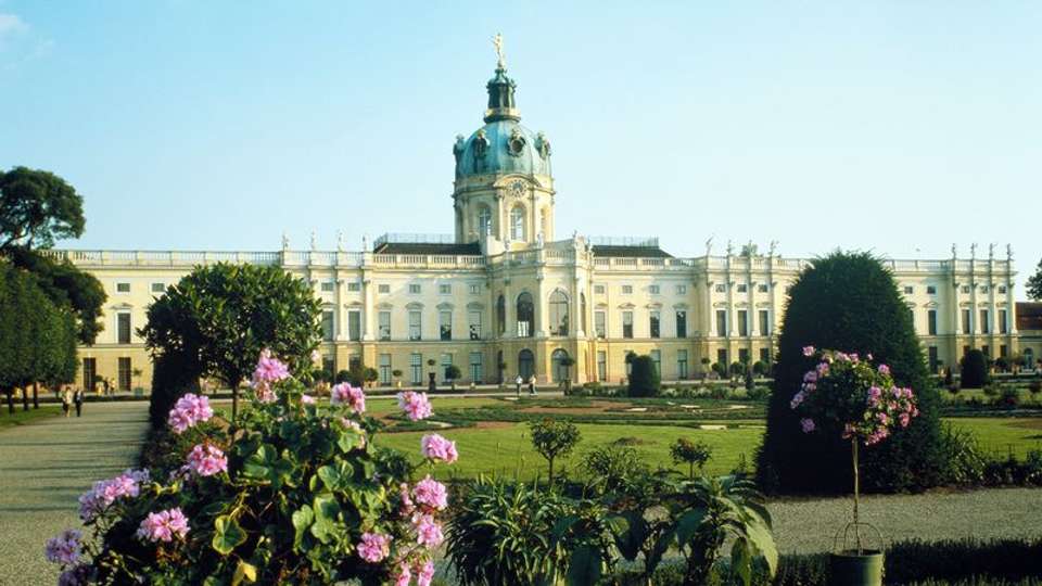 From Berlin to Amsterdam (port-to-port cruise) - Tweet World Travel - Germany - Image 3