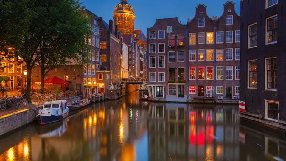 From Berlin to Amsterdam (port-to-port cruise) - Tweet World Travel - Germany - Image 10