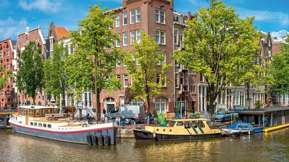 From Berlin to Amsterdam (port-to-port cruise) - Tweet World Travel - Germany - Image 11