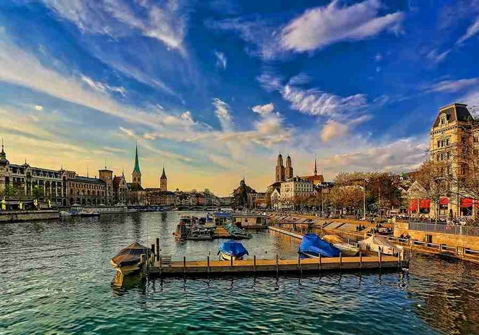 From Italian Lakes to Swiss Peaks - Indus Travels - Italy