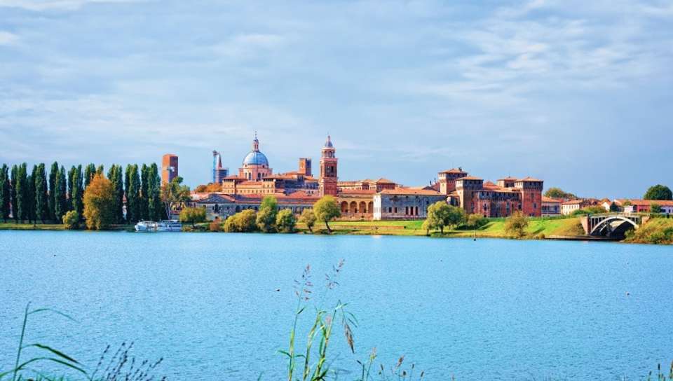 From the Canals of Venice to Renaissance-infused Mantua & Milan and Lake Como Extended Stay (port-to-port cruise) - Croisieurope - Italy - Image 6