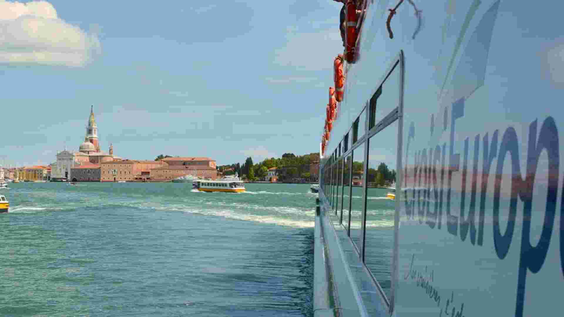 From the Canals of Venice to Renaissance-infused Mantua & Milan and Lake Como Extended Stay (port-to-port cruise)