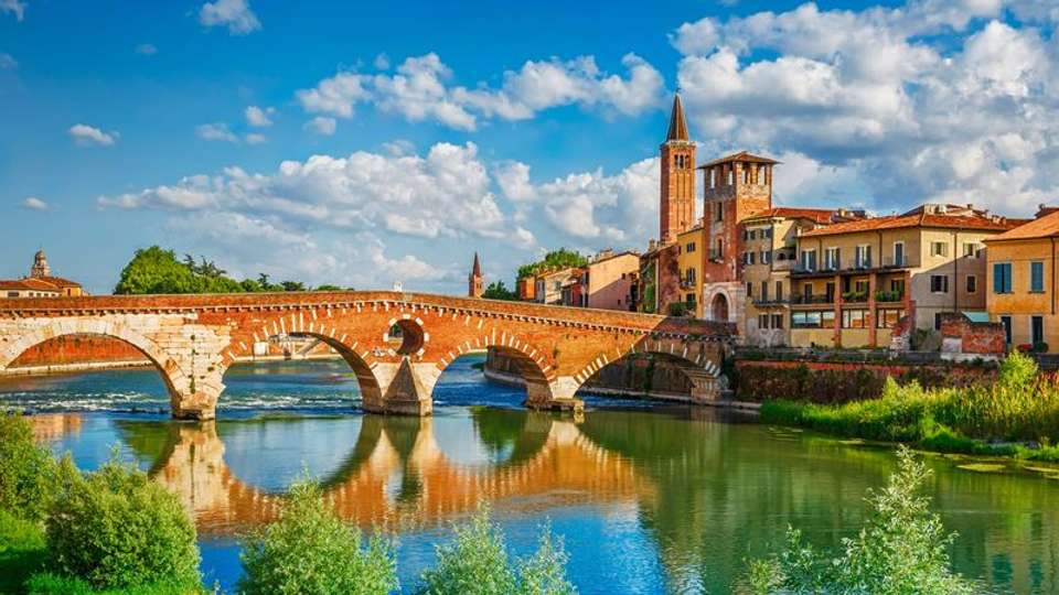From the Canals of Venice to Renaissance-infused Mantua & Milan and Lake Como Extended Stay (port-to-port cruise) - Tweet World Travel - Italy - Image 5