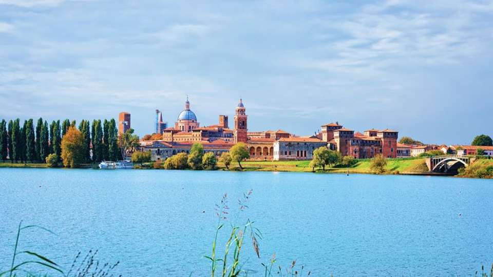 From the Canals of Venice to Renaissance-infused Mantua & Milan and Lake Como Extended Stay (port-to-port cruise) - Tweet World Travel - Italy - Image 6