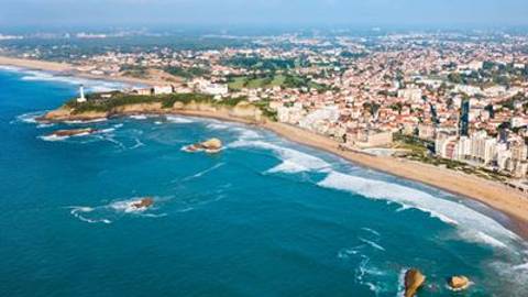 Europe Guided And Escorted Tours: From The French Basque Country To Bordeaux - Fine French Cuisine At The Foot Of The Pyrenees And A Cruise To Discover Bordeaux And Its Outlying Areas (port-to-port Cruise)