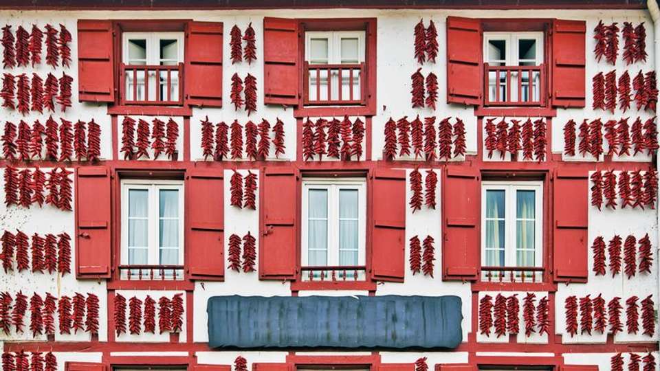 From the French Basque Country to Bordeaux - Fine French cuisine at the foot of the Pyrenees and a cruise to discover Bordeaux and its outlying areas (port-to-port cruise) - Tweet World Travel - France - Image 2