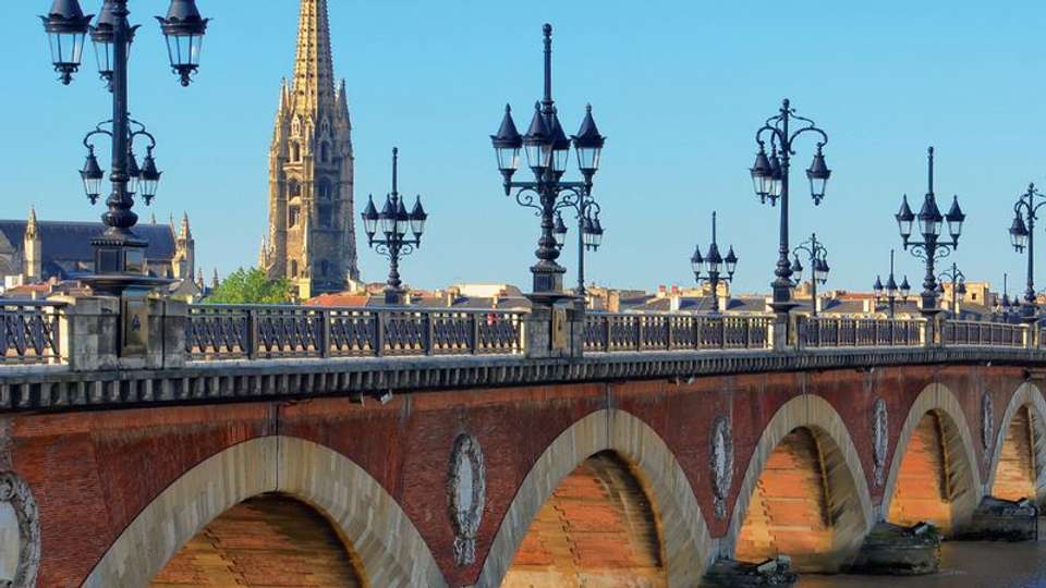 From the French Basque Country to Bordeaux - Fine French cuisine at the foot of the Pyrenees and a cruise to discover Bordeaux and its outlying areas (port-to-port cruise) - Tweet World Travel - France - Image 8