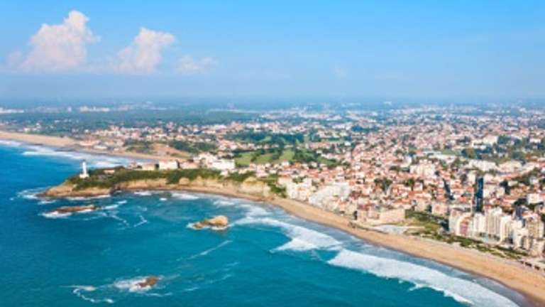 From the French Basque Country to Bordeaux - Fine French cuisine at the foot of the Pyrenees and an escapade in the Gironde (port-to-port cruise) trip - alternative tour available