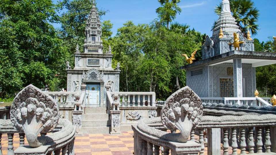 From the Mekong Delta to Siem Reap (port-to-port cruise) - Tweet World Travel - Vietnam - Image 7