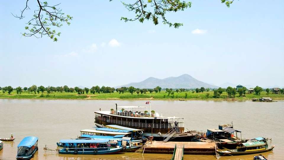 From the Mekong Delta to Siem Reap (port-to-port cruise) - Tweet World Travel - Vietnam - Image 9