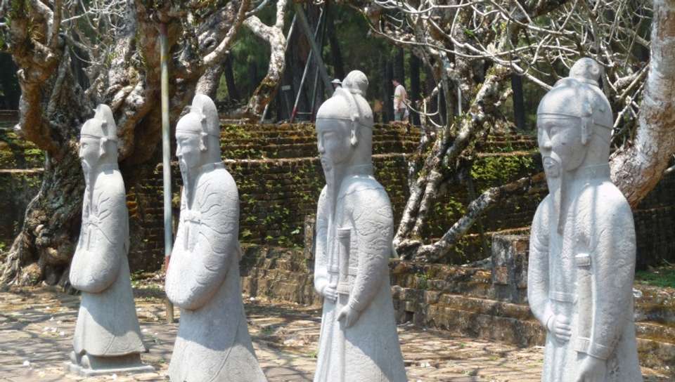 From the Mekong Delta to the Temples of Angkor & The Imperial Cities (port-to-port cruise) - Croisieurope - Vietnam - Image 4