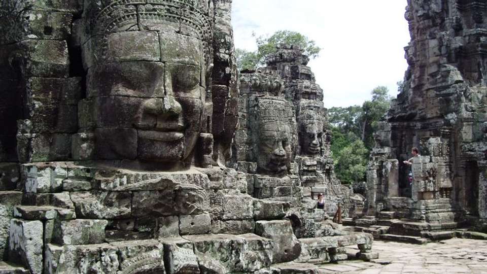 From the Mekong Delta to the Temples of Angkor & The Imperial Cities (port-to-port cruise) - Tweet World Travel - Vietnam - Image 15