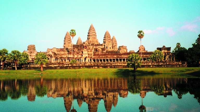 Cambodia Tailor-made Vacation Packages: Full Day Angkor Wat Tour from Siem Reap