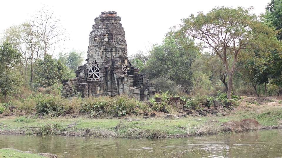Full Day Banteay Chhmar tour - V Happy Travel - Cambodia - Image 4