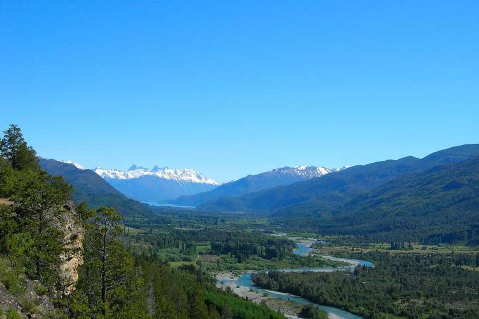 Full Day El Bolson Sightseeing Tour - Tangol Tours - Argentina - Image 6
