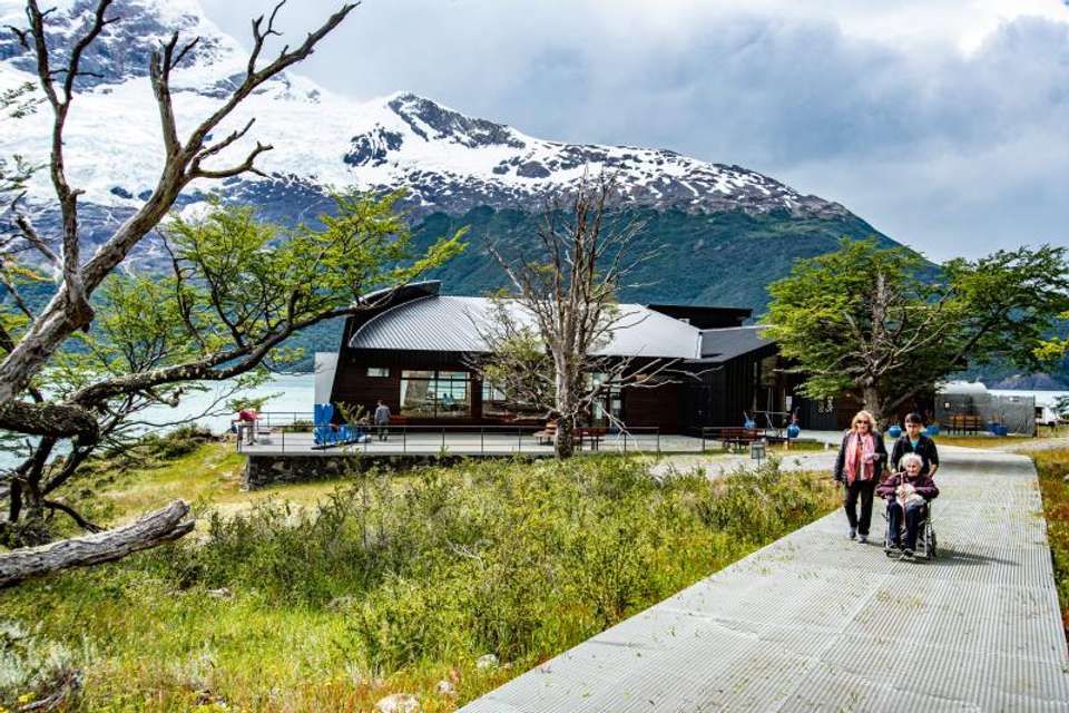 Full-Day Glacier Cruise from El Calafate with a Scenic Stop - Tangol Tours - Argentina
