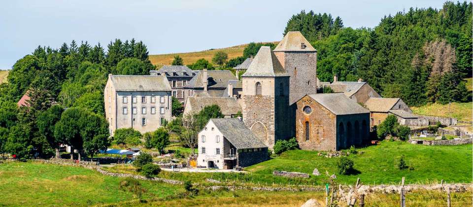 Full Le Puy Camino by Bike - Utracks - France - Image 3