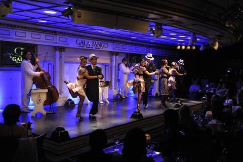 Argentina Eco Tours: Gala Tango Dinner Show & Tango Lesson