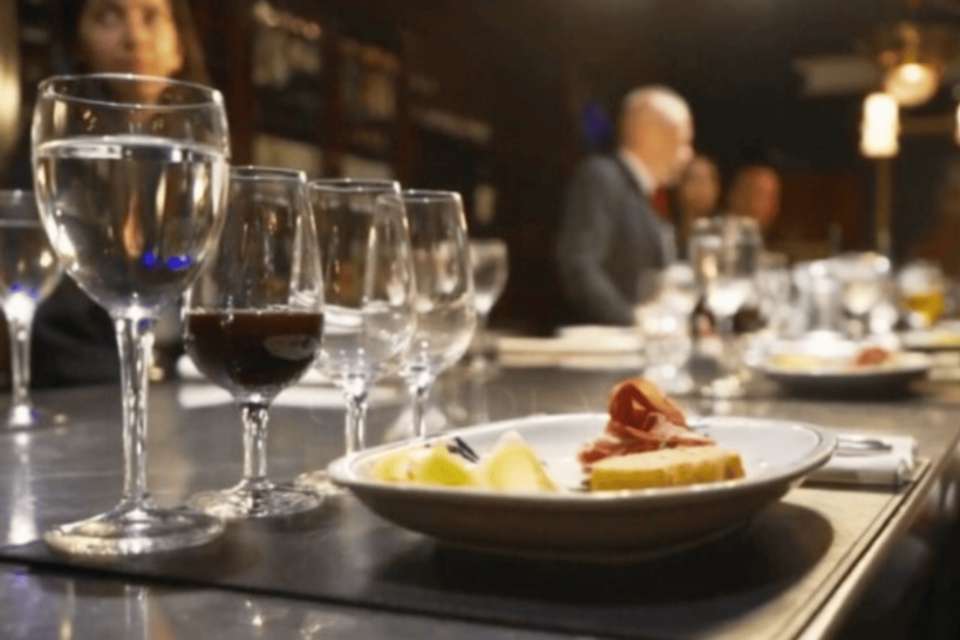 Gala Tango Dinner Show & Wine Tasting - Tangol Tours - Argentina - Image 9