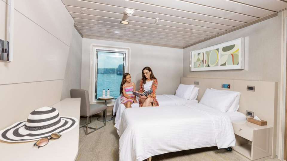 YACHT LA PINTA HUMBOLDT ISLES EXPEDITION (Thurs - Mon) - undefined - Image 3