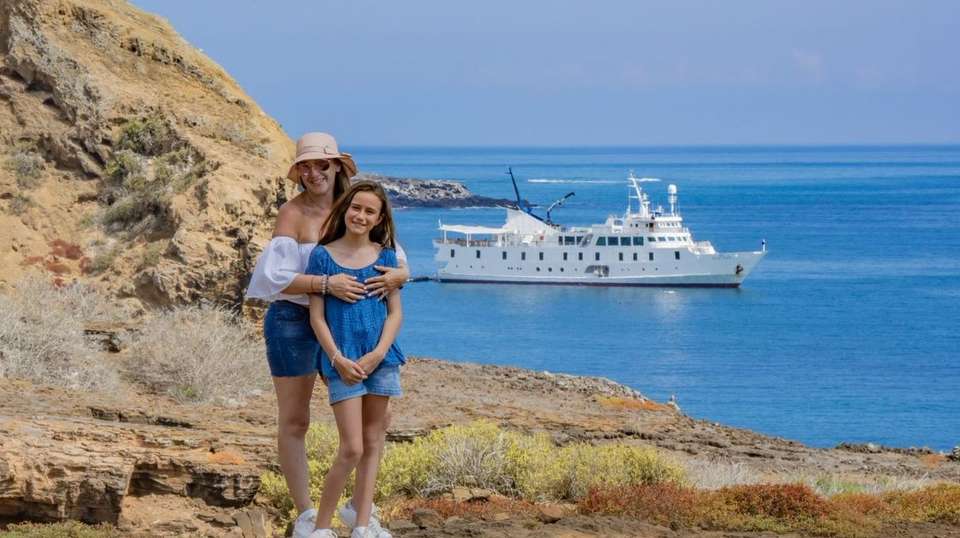 YACHT LA PINTA HUMBOLDT ISLES EXPEDITION (Thurs - Mon) - undefined - Image 11