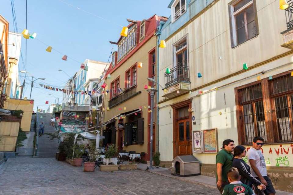 Gastronomic Experience in Valparaiso - Tangol Tours - Chile - Image 1