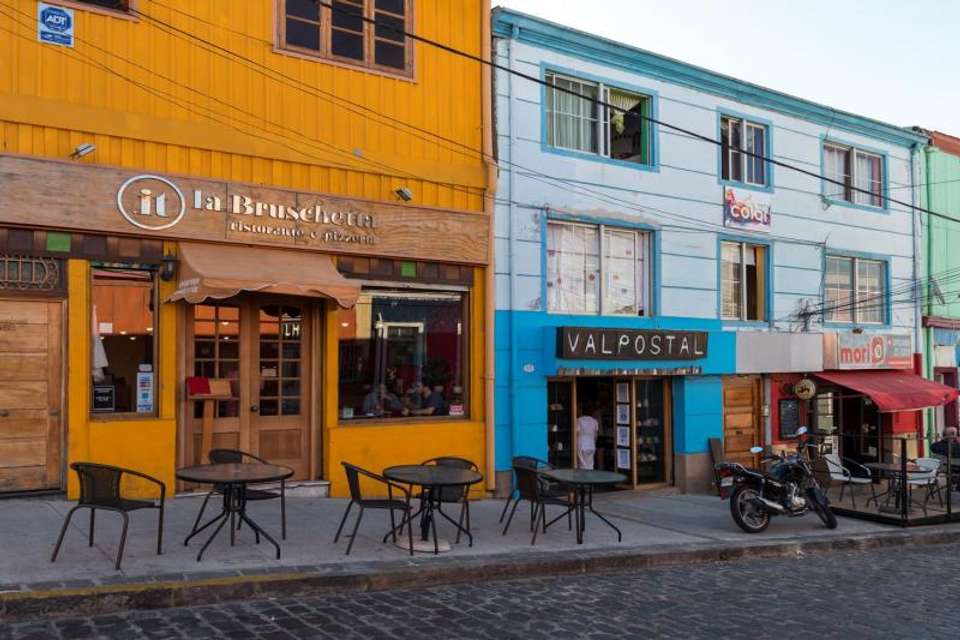 Gastronomic Experience in Valparaiso - Tangol Tours - Chile - Image 4