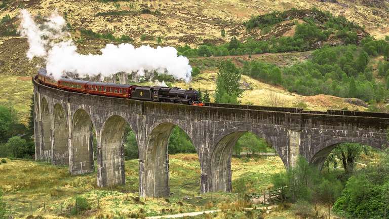 Glasgow Explorer Tour: Glens, Coasts & The Harry Potter Train