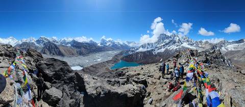 Nepal Guided And Escorted Tours: Gokyo & The Renjo La In Comfort