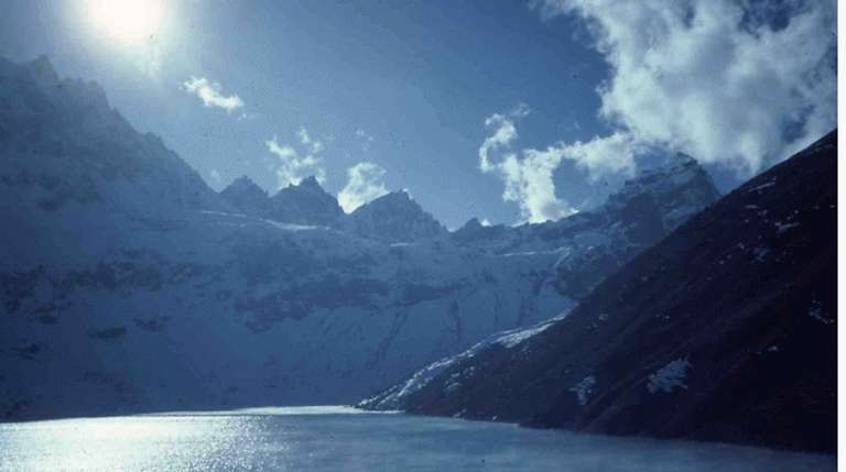 Gokyo Lake Trek trip - alternative tour available