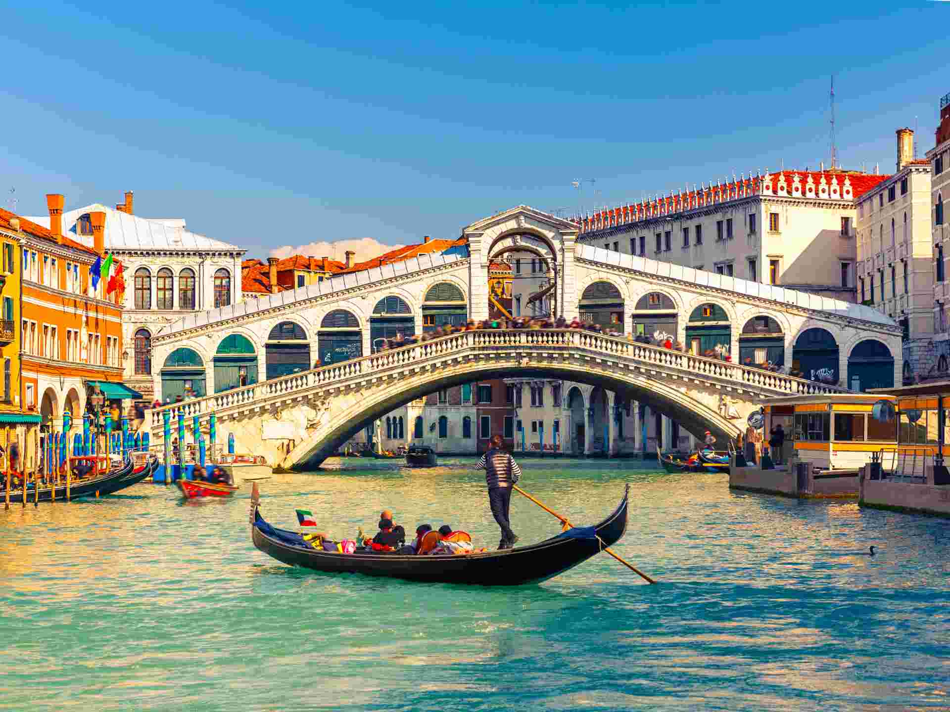 Gondolas, Lakes & Split - 9 Days