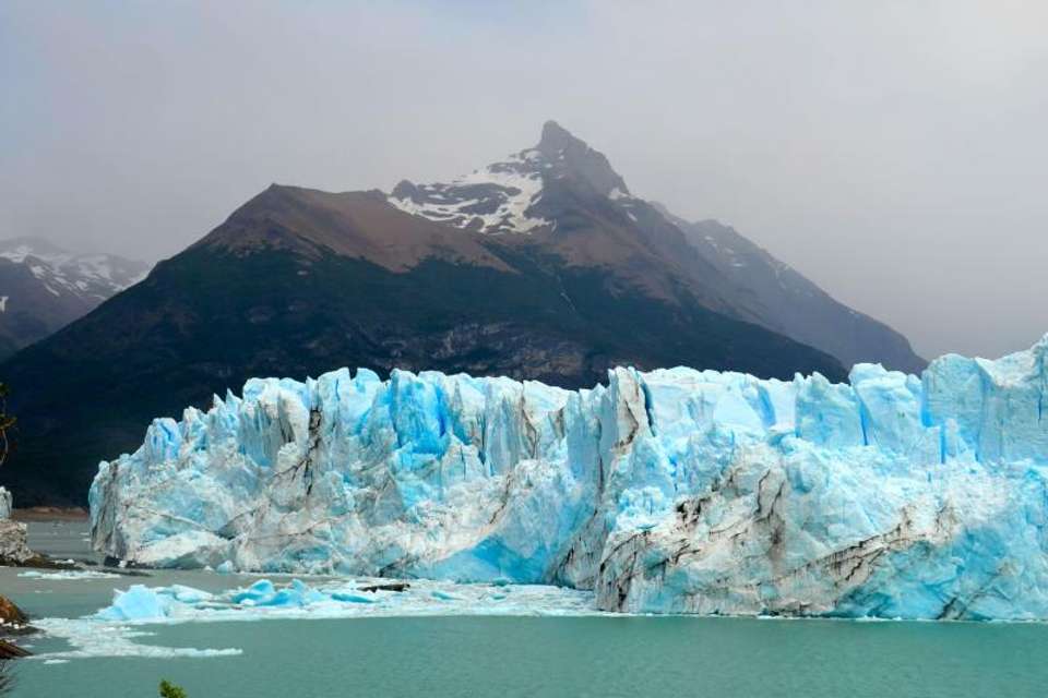 Gourmet Glaciers Experience from El Calafate with optional walkways in Perito Moreno - Tangol Tours - Argentina - Image 2
