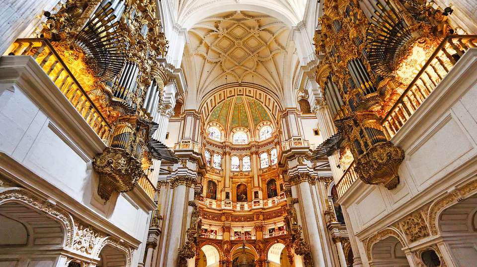 Granada Culture & History Tour - Not Just A Tourist - Spain - Image 3