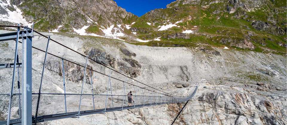 Grand Combin Guided Hike - Utracks - Switzerland - Image 2